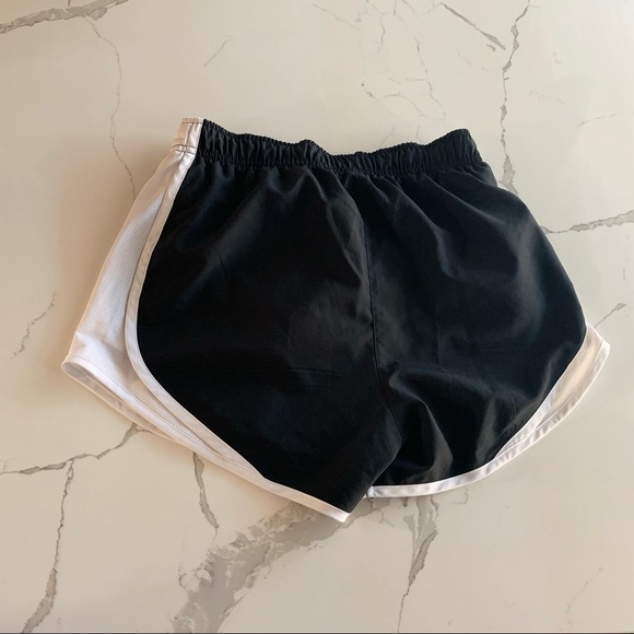 Nike Black and White Athletic Short - Picture 2 of 8